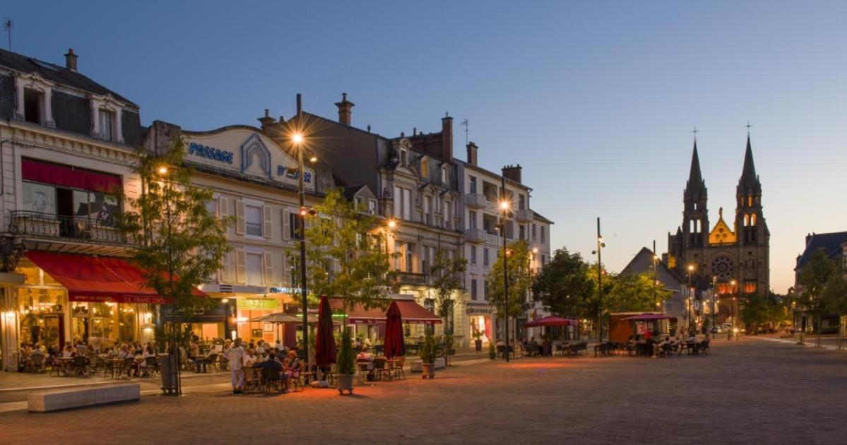 T3 Moulins Avec Garage Proche Gare Apartment Ngoại thất bức ảnh